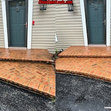 Residential-Pressure-Washing-and-Exterior-Cleaning-Services-in-Ladue-MO 0